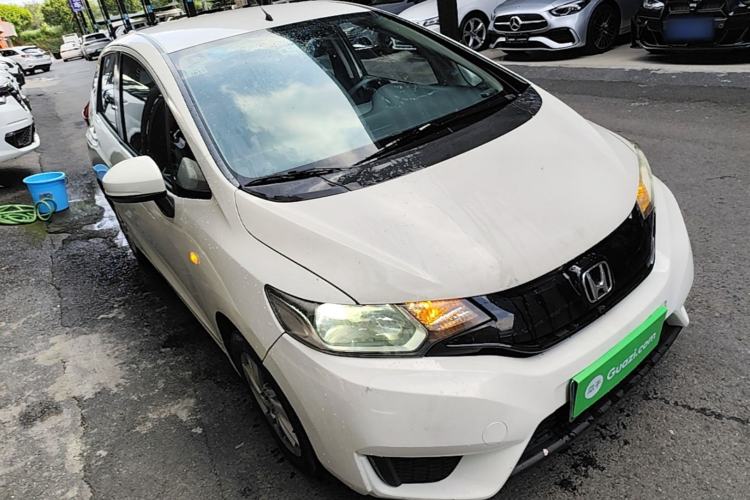 Used Honda Fit 2014 1.5L LX CVT Comfort Model Front Right 45 Deg