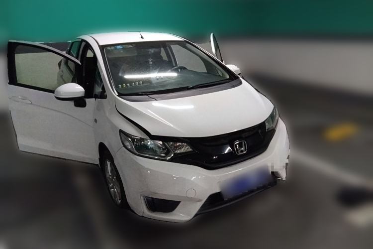 Used Honda Fit 2014 1.5L LX CVT Comfort Model Front Right 45 Deg