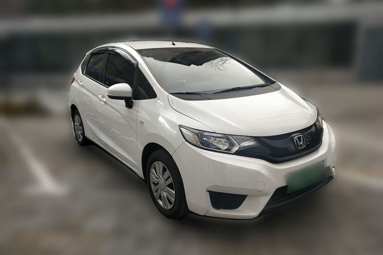 Used Honda Fit 2014 1.5L LX CVT Comfort Model Front Right 45 Deg