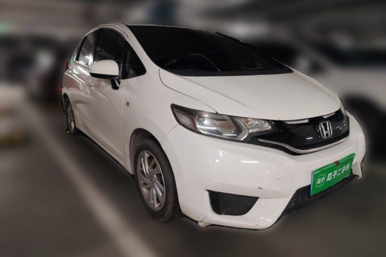 Used Honda Fit 2014 1.5L LX CVT Comfort Model Front Right 45 Deg