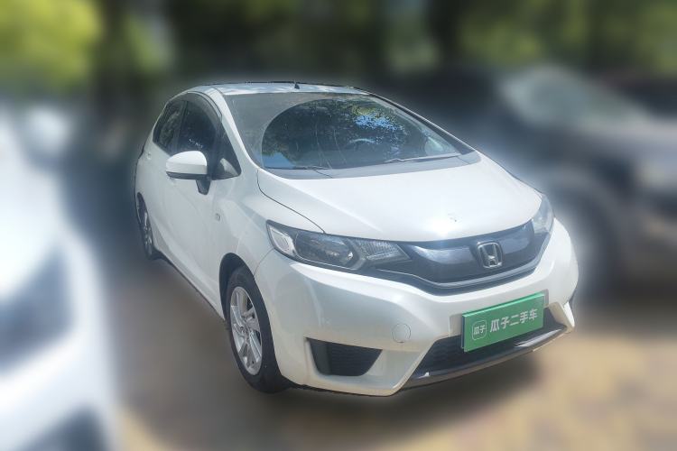 Used Honda Fit 2014 1.5L LX Manual Comfort Model Front Right 45 Deg