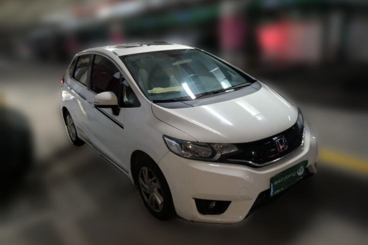 Used Honda Fit 2014 1.5L EX CVT Elite Model Front Right 45 Deg