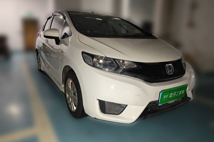 Used Honda Fit 2014 1.5L LX CVT Comfort Model Front Right 45 Deg
