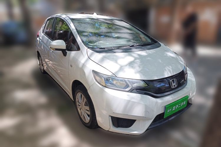 Used Honda Fit 2014 1.5L LX CVT Comfort Model Front Right 45 Deg