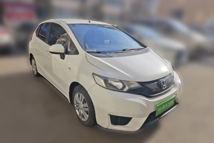 Used Honda Fit 2014 1.5L LX CVT Comfort Model Front Right 45 Deg
