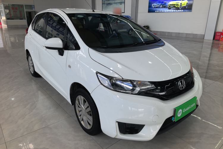 Used Honda Fit 2014 1.5L LX CVT Comfort Model Front Right 45 Deg