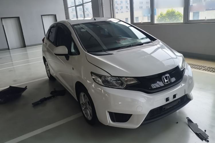 Used Honda Fit 2014 1.5L LX CVT Comfort Model Front Right 45 Deg