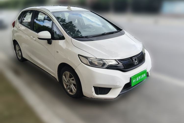 Used Honda Fit 2014 1.5L LX CVT Comfort Model Front Right 45 Deg