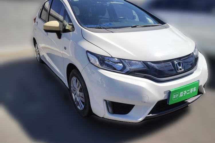 Used Honda Fit 2014 1.5L LX CVT Comfort Model Front Right 45 Deg