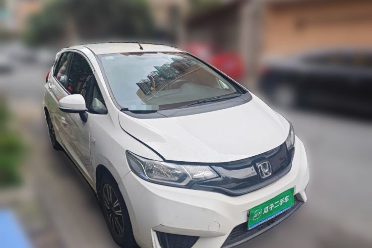 Used Honda Fit 2014 1.5L LX CVT Comfort Model Front Right 45 Deg