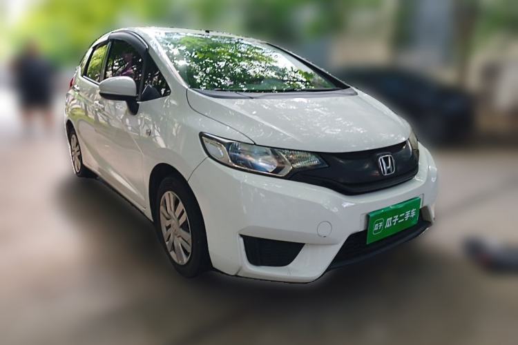 Used Honda Fit 2014 1.5L LX CVT Comfort Model Front Right 45 Deg