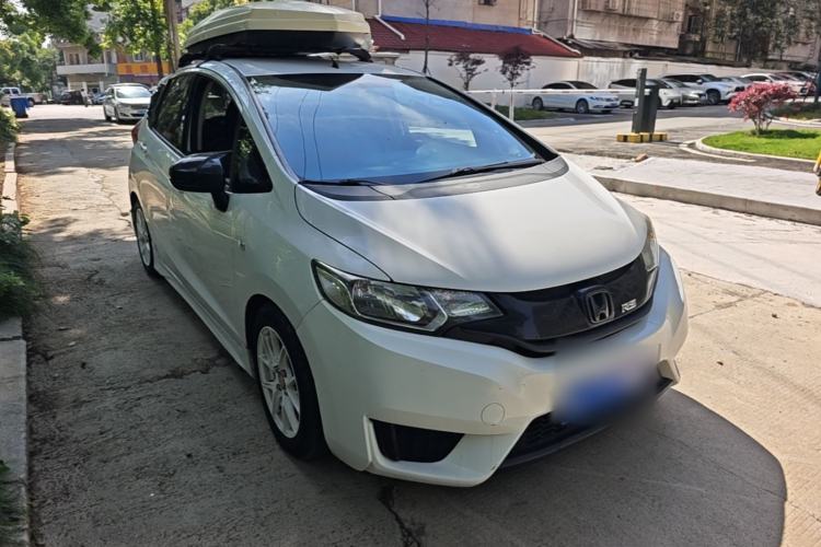 Used Honda Fit 2014 1.5L LX CVT Comfort Model Front Right 45 Deg