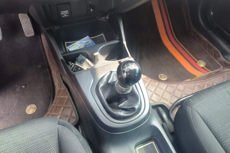 Used Honda Fit 2014 1.5L LX Manual Comfort Model Gear Lever