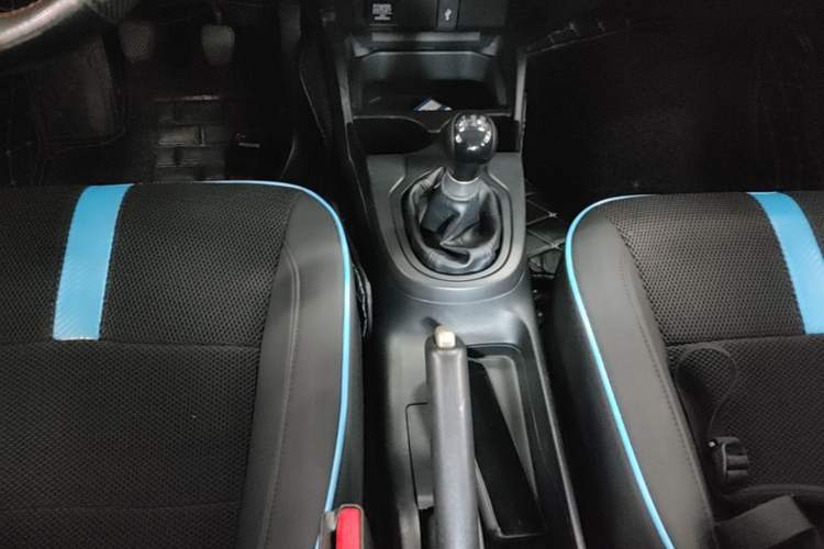 Used Honda Fit 2014 1.5L LX Manual Comfort Model Gear Lever