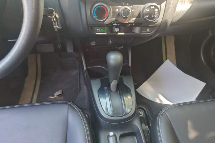 Used Honda Fit 2014 1.5L LX CVT Comfort Model Gear Lever