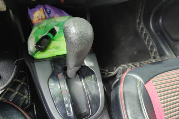 Used Honda Fit 2014 1.5L LX CVT Comfort Model Gear Lever