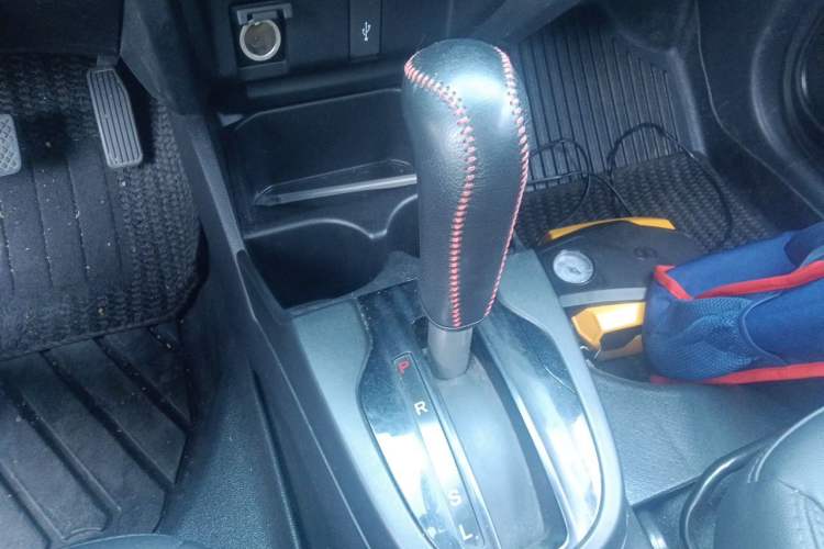 Used Honda Fit 2014 1.5L LX CVT Comfort Model Gear Lever