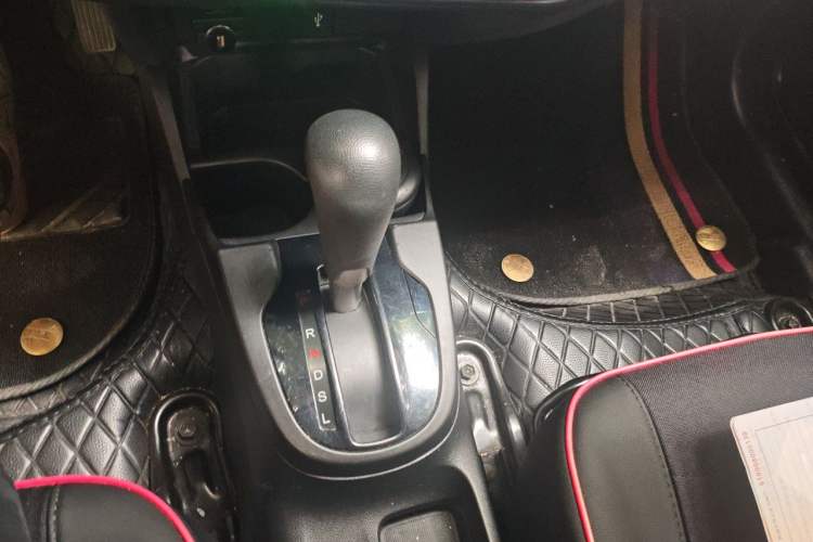 Used Honda Fit 2014 1.5L LX CVT Comfort Model Gear Lever