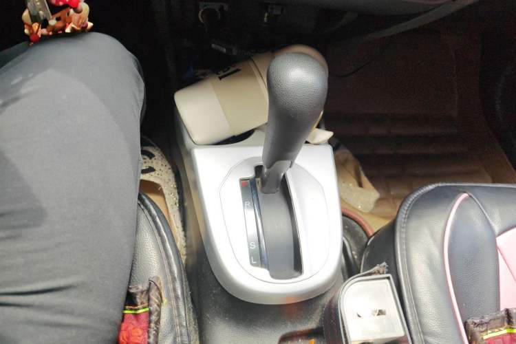 Used Honda Fit 2014 1.5L LX CVT Comfort Model Gear Lever