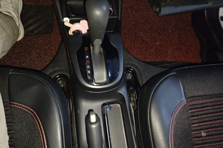 Used Honda Fit 2014 1.5L LX CVT Comfort Model Gear Lever