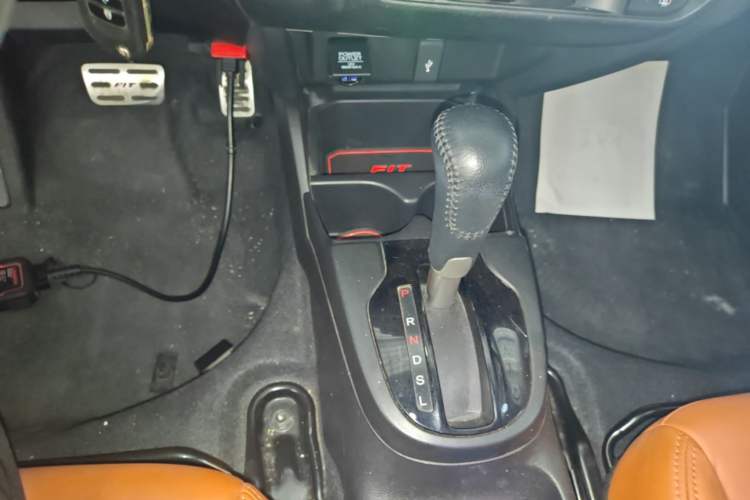 Used Honda Fit 2014 1.5L LX CVT Comfort Model Gear Lever
