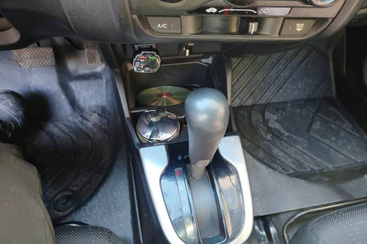 Used Honda Fit 2014 1.5L LX CVT Comfort Model Gear Lever