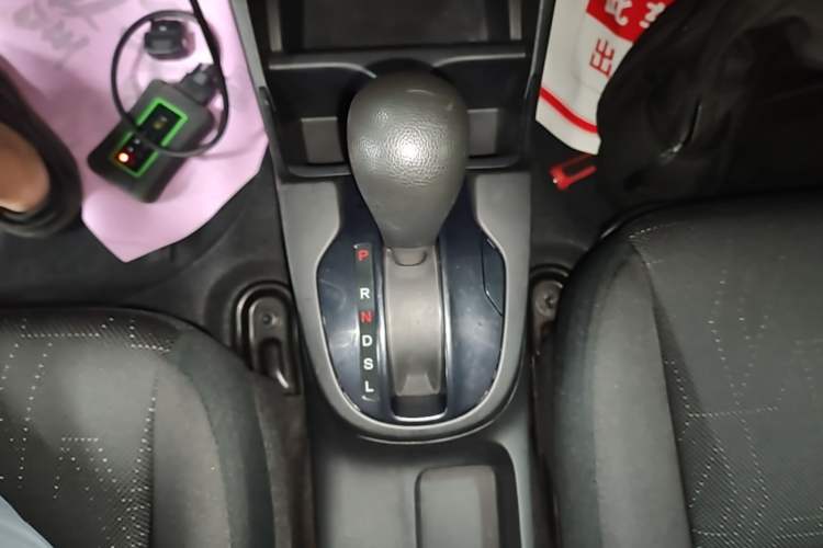 Used Honda Fit 2014 1.5L LX CVT Comfort Model Gear Lever