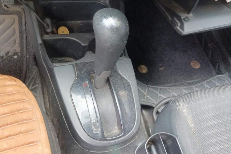 Used Honda Fit 2014 1.5L LX CVT Comfort Model Gear Lever