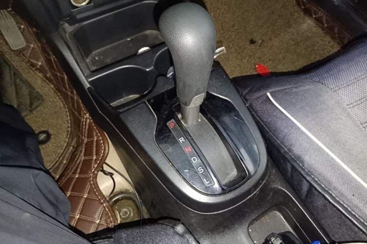 Used Honda Fit 2014 1.5L LX CVT Comfort Model Gear Lever