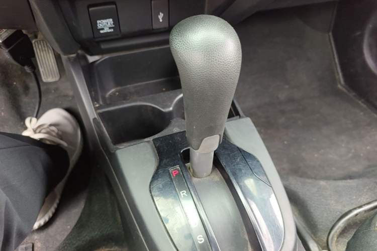 Used Honda Fit 2014 1.5L LX CVT Comfort Model Gear Lever