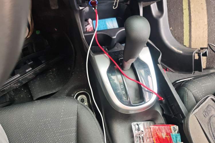 Used Honda Fit 2014 1.5L SE CVT Fashion Model Gear Lever