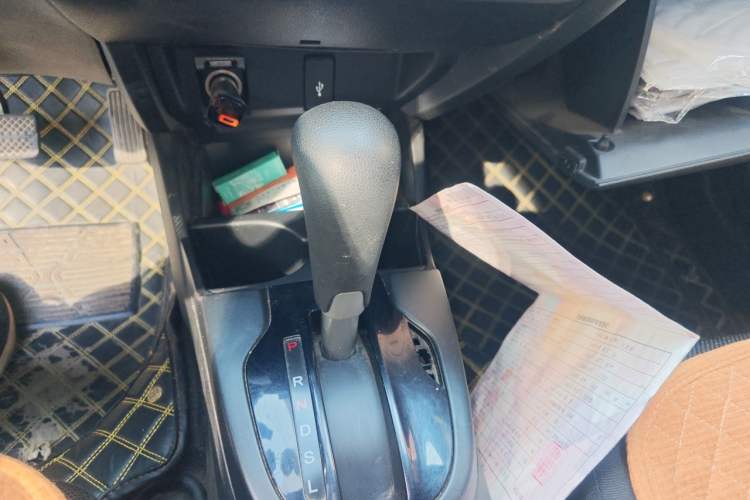 Used Honda Fit 2014 1.5L LX CVT Comfort Model Gear Lever