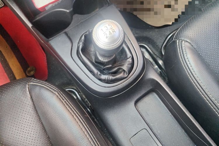 Used Honda Fit 2014 1.5L LX Manual Comfort Model Gear Lever