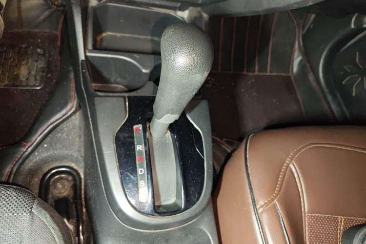 Used Honda Fit 2014 1.5L LX CVT Comfort Model Gear Lever