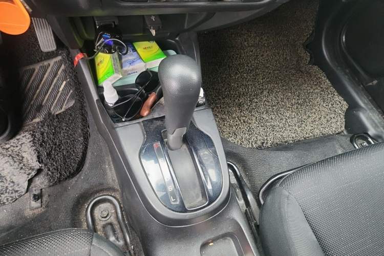 Used Honda Fit 2014 1.5L LX CVT Comfort Model Gear Lever