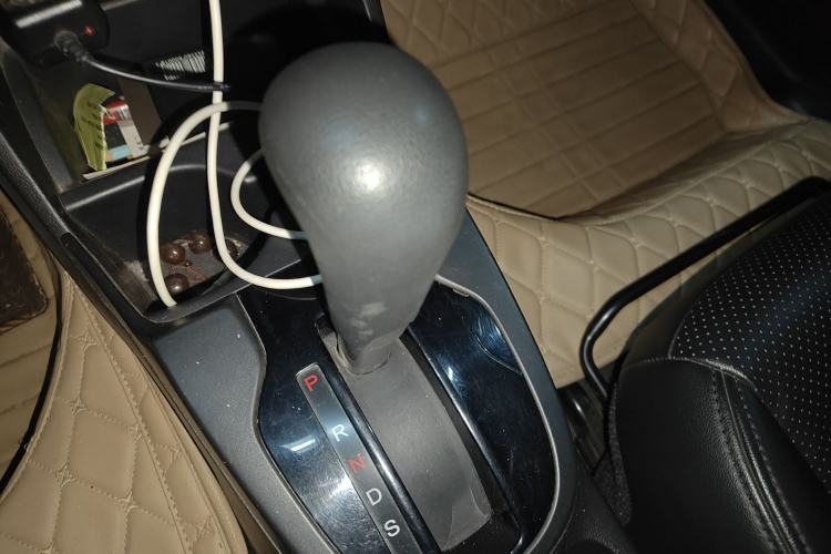 Used Honda Fit 2014 1.5L LX CVT Comfort Model Gear Lever