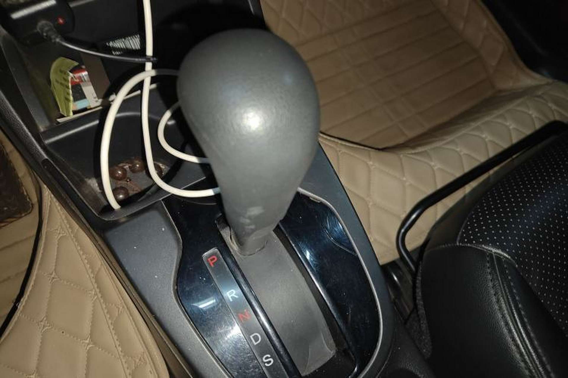 Used Honda Fit 2014 1.5L LX CVT Comfort Model Gear Lever
