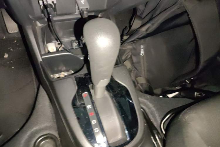 Used Honda Fit 2014 1.5L LX CVT Comfort Model Gear Lever