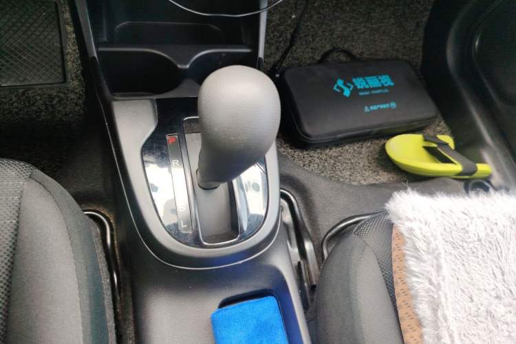 Used Honda Fit 2014 1.5L LX CVT Comfort Model Gear Lever