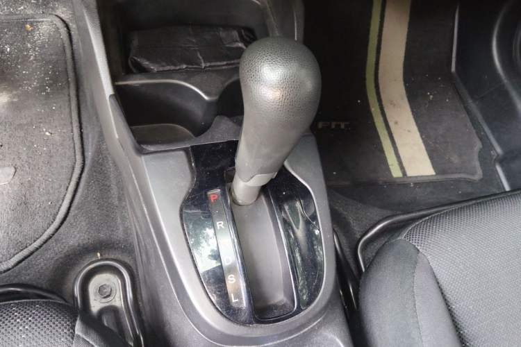 Used Honda Fit 2014 1.5L LX CVT Comfort Model Gear Lever