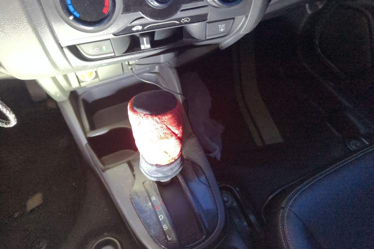 Used Honda Fit 2014 1.5L LX CVT Comfort Model Gear Lever