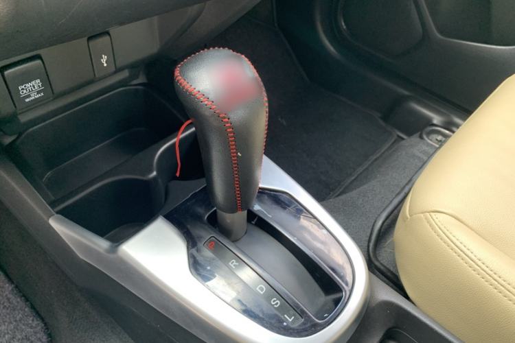 Used Honda Fit 2014 1.5L LX CVT Comfort Model Gear Lever