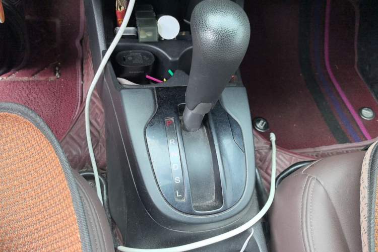 Used Honda Fit 2014 1.5L LX CVT Comfort Model Gear Lever