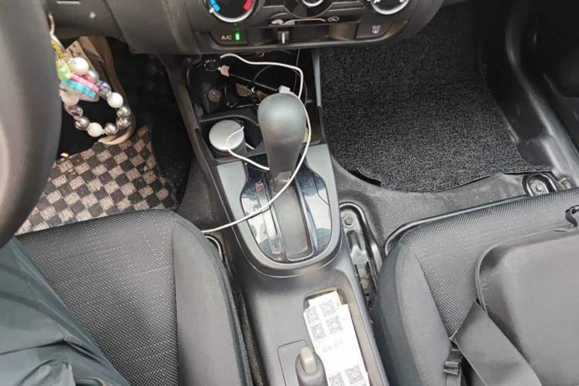Used Honda Fit 2014 1.5L LX CVT Comfort Model Gear Lever