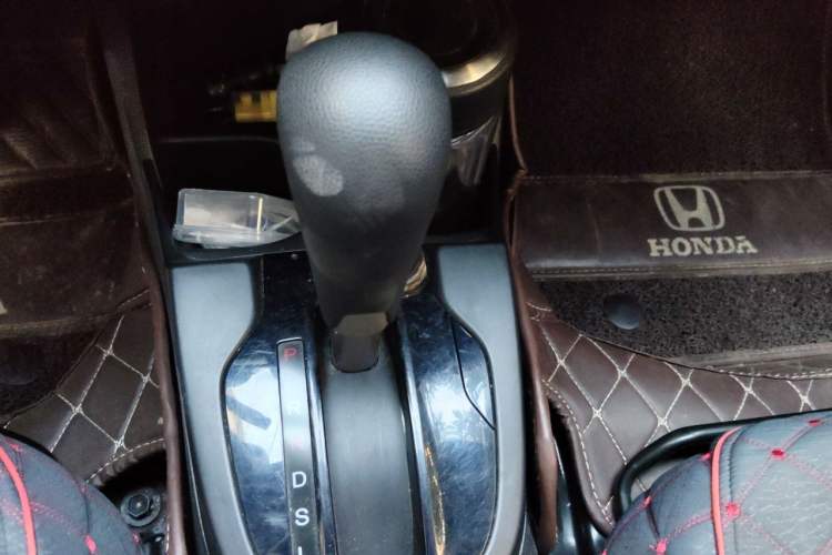 Used Honda Fit 2014 1.5L LX CVT Comfort Model Gear Lever