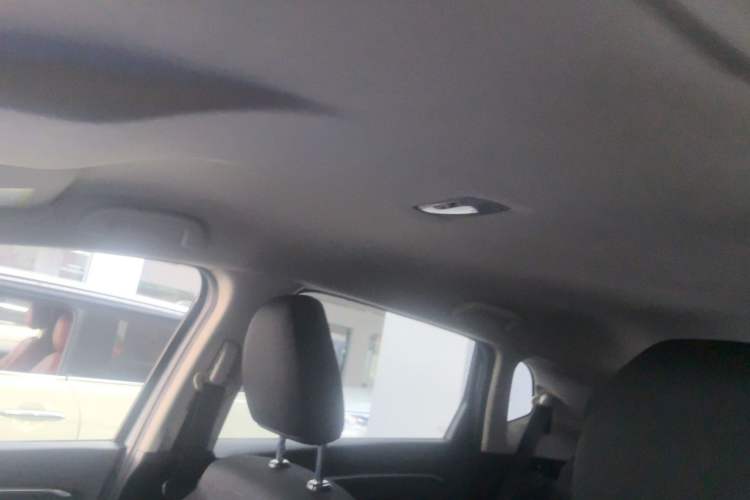 Used Honda Fit 2014 1.5L SE CVT Fashion Model Headliner
