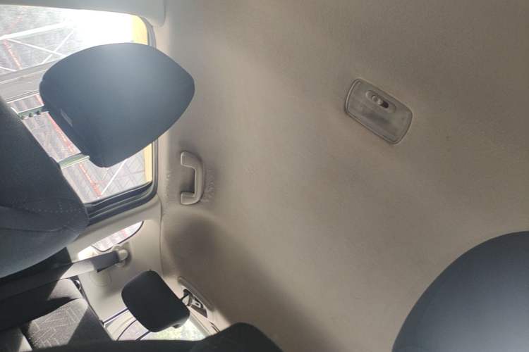 Used Honda Fit 2014 1.5L LX CVT Comfort Model Headliner