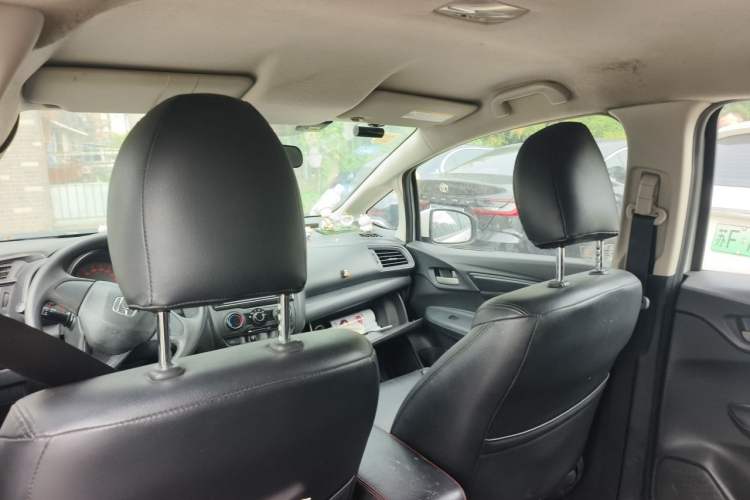 Used Honda Fit 2014 1.5L LX CVT Comfort Model Headliner