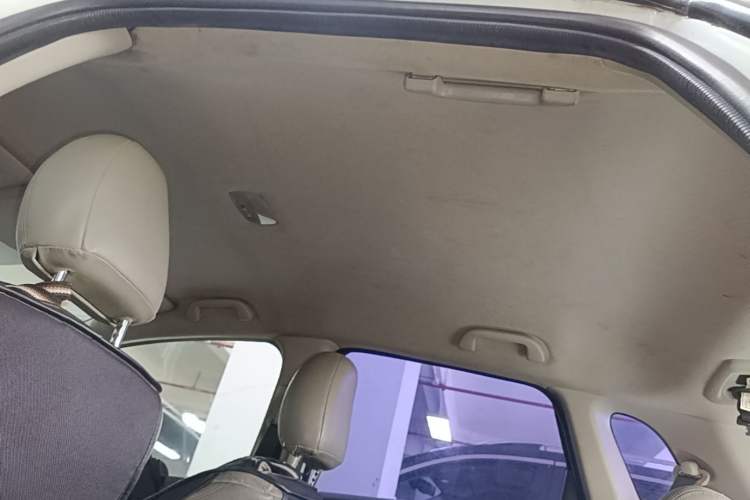 Used Honda Fit 2014 1.5L LX CVT Comfort Model Headliner