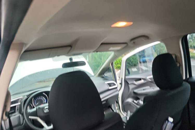 Used Honda Fit 2014 1.5L SE CVT Fashion Model Headliner